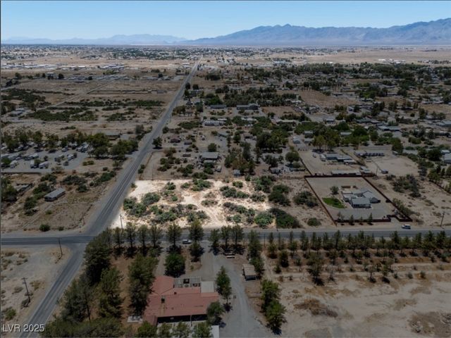 1011 West Basin Avenue, Pahrump, NV 89060