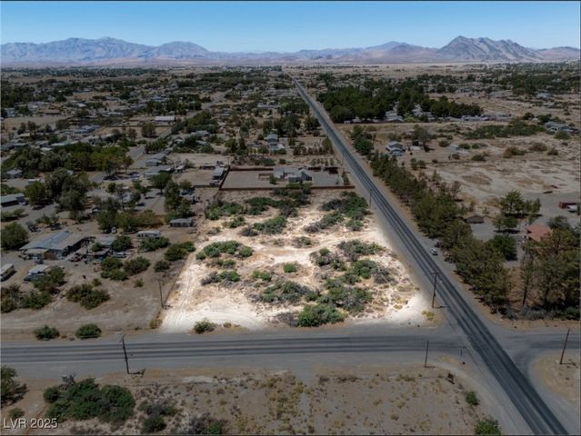 1011 West Basin Avenue, Pahrump, NV 89060