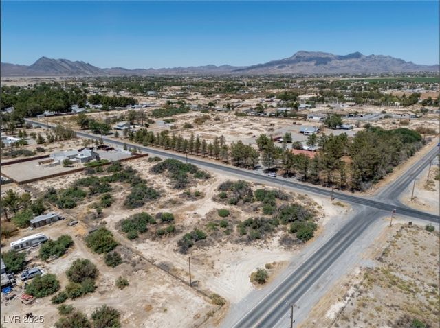 1011 West Basin Avenue, Pahrump, NV 89060