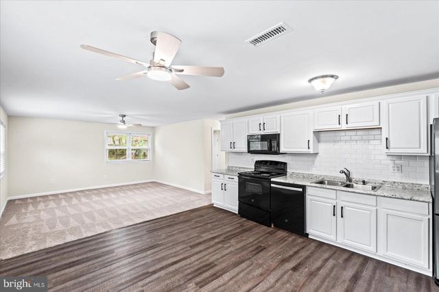 218 CIRCLE LN, Colonial Beach, VA 22443