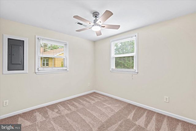 218 CIRCLE LN, Colonial Beach, VA 22443
