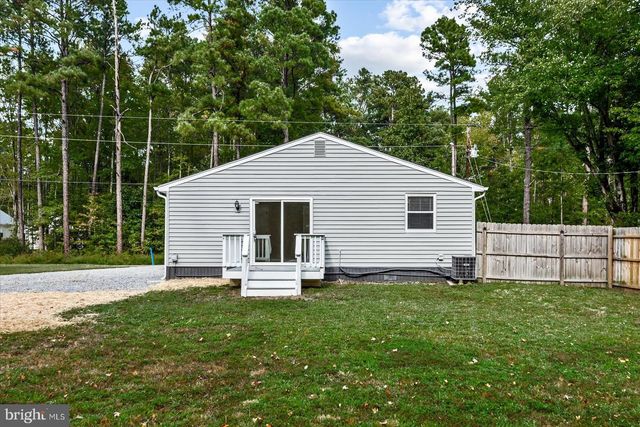 218 CIRCLE LN, Colonial Beach, VA 22443