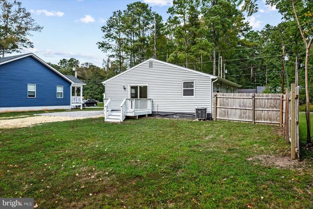218 CIRCLE LN, Colonial Beach, VA 22443