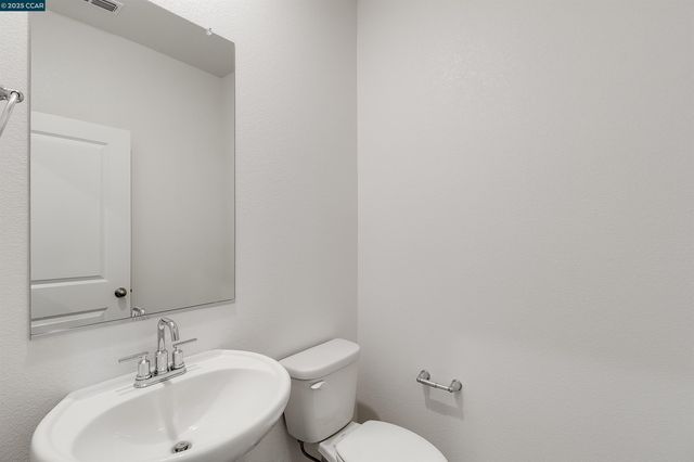 618 Channel Circle, Oakley, CA 94561