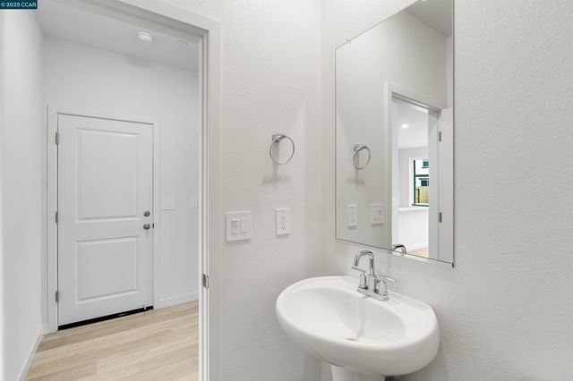 618 Channel Circle, Oakley, CA 94561