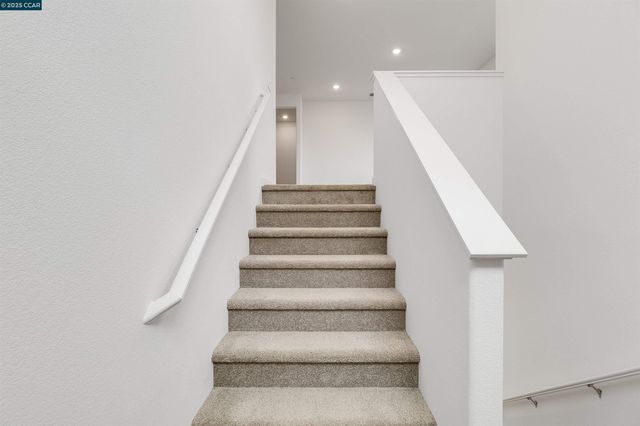 618 Channel Circle, Oakley, CA 94561