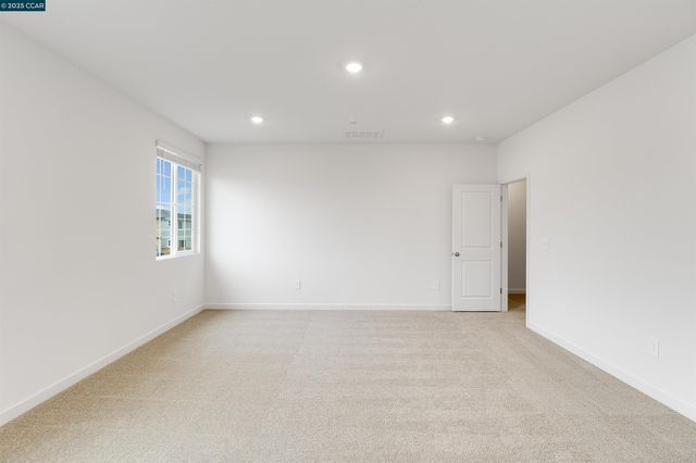 618 Channel Circle, Oakley, CA 94561