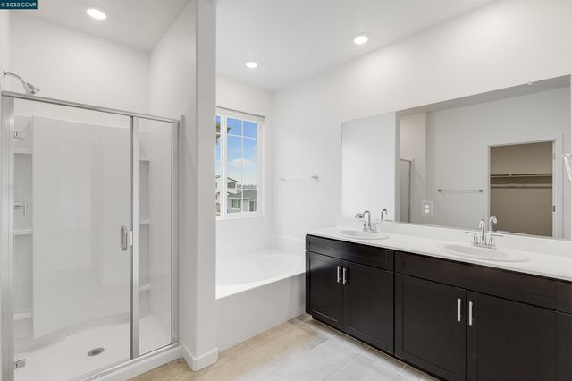 618 Channel Circle, Oakley, CA 94561