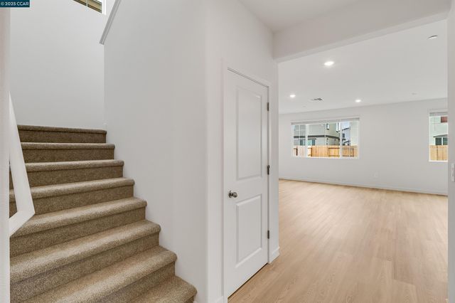 618 Channel Circle, Oakley, CA 94561