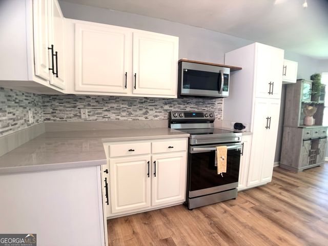 402 Eileen Circle, Canton, GA 30114