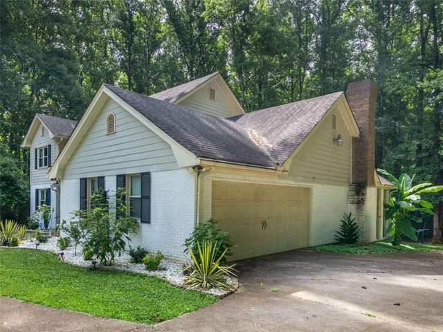 1310 Vineyard Drive, Conyers, GA 30013