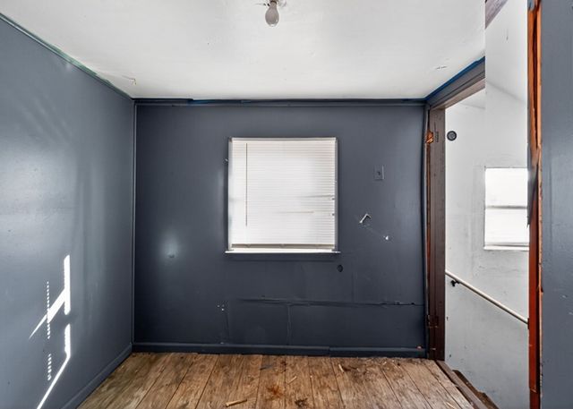 833 S 21st Avenue, Maywood, IL 60153