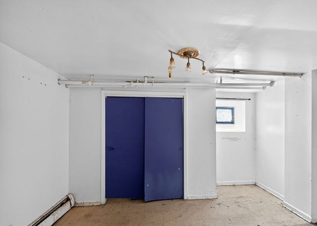 833 S 21st Avenue, Maywood, IL 60153