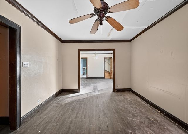 833 S 21st Avenue, Maywood, IL 60153