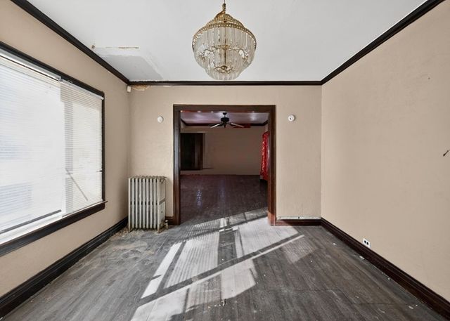 833 S 21st Avenue, Maywood, IL 60153