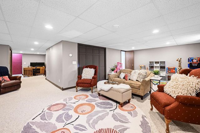 284 Prairie RUN, Grafton, WI 53024