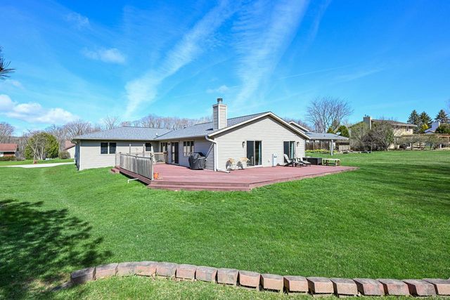 284 Prairie RUN, Grafton, WI 53024