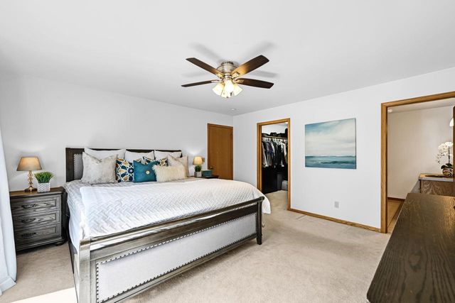 284 Prairie RUN, Grafton, WI 53024
