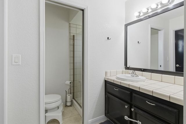 4202 Deaton Dr, Olivehurst, CA 95961