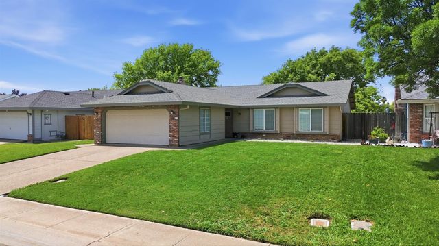 4202 Deaton Dr, Olivehurst, CA 95961