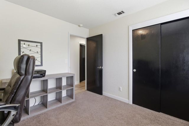 4202 Deaton Dr, Olivehurst, CA 95961