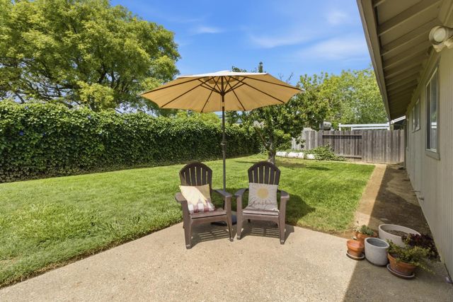 4202 Deaton Dr, Olivehurst, CA 95961