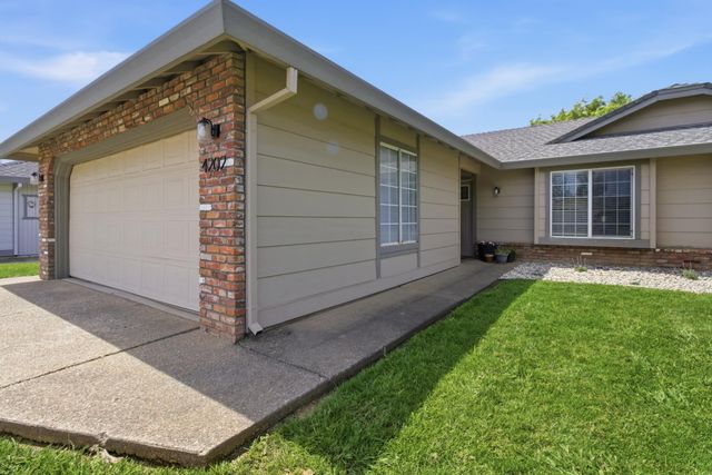 4202 Deaton Dr, Olivehurst, CA 95961