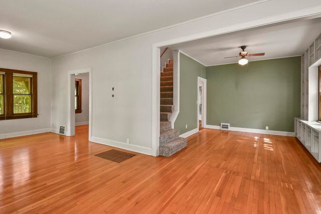 1249 E Delmar Street, Springfield, MO 65804