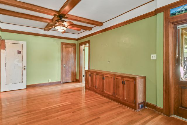 1249 E Delmar Street, Springfield, MO 65804
