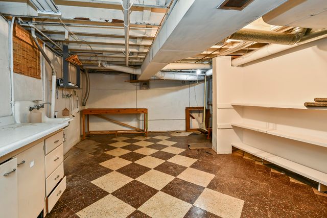 1249 E Delmar Street, Springfield, MO 65804