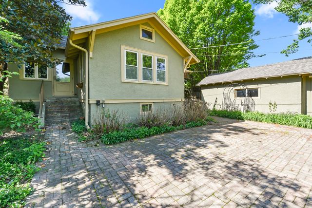 1249 E Delmar Street, Springfield, MO 65804
