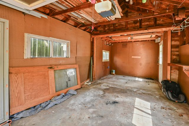 1249 E Delmar Street, Springfield, MO 65804