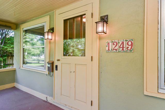 1249 E Delmar Street, Springfield, MO 65804