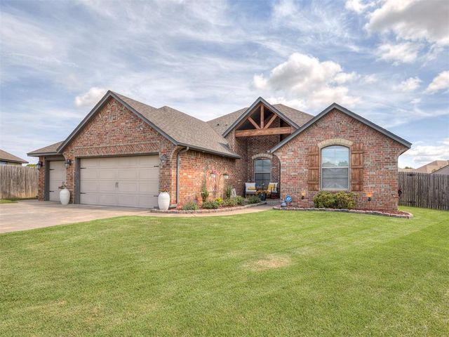11833 SW 26th Terrace, Yukon, OK 73099
