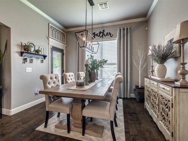 11833 SW 26th Terrace, Yukon, OK 73099
