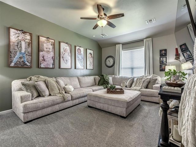 11833 SW 26th Terrace, Yukon, OK 73099