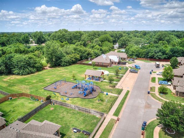 11833 SW 26th Terrace, Yukon, OK 73099