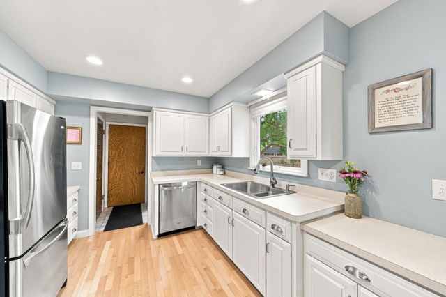 137 Atwood Drive, Mankato, MN 56001