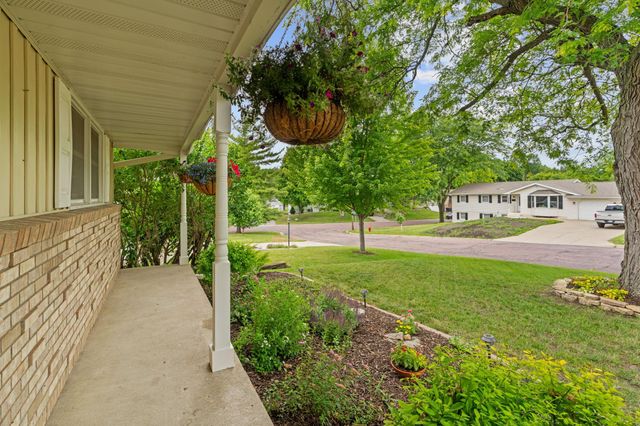 137 Atwood Drive, Mankato, MN 56001