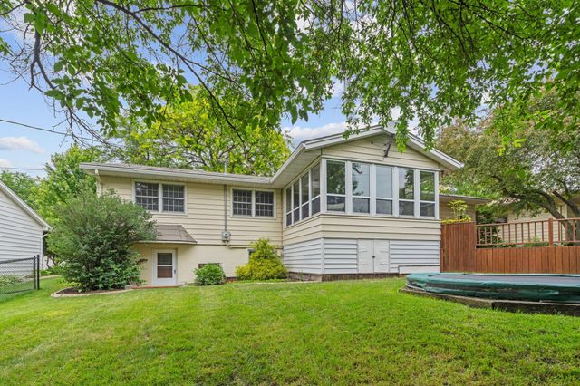 137 Atwood Drive, Mankato, MN 56001