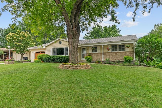 137 Atwood Drive, Mankato, MN 56001