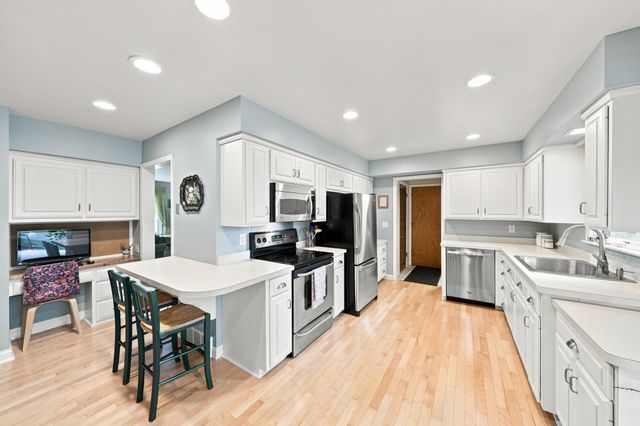 137 Atwood Drive, Mankato, MN 56001