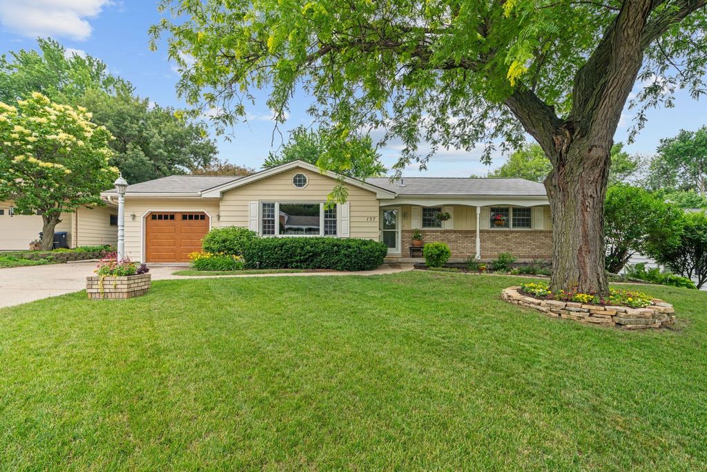 137 Atwood Drive, Mankato, MN 56001