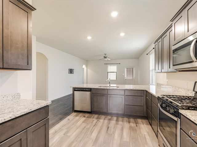 13616 Musselshell Drive, Ponder, TX 76259