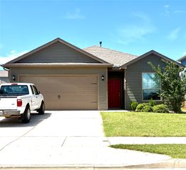 13616 Musselshell Drive, Ponder, TX 76259