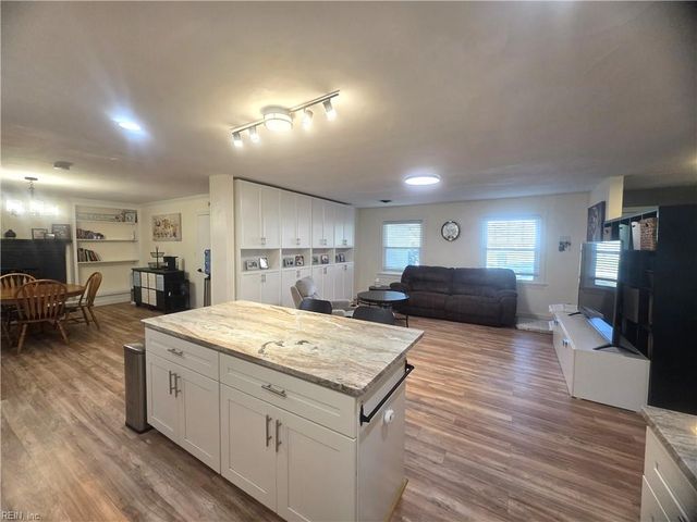 4707 High ST W, Portsmouth, VA 23703