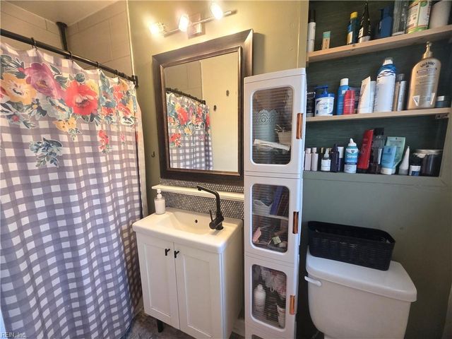 4707 High ST W, Portsmouth, VA 23703