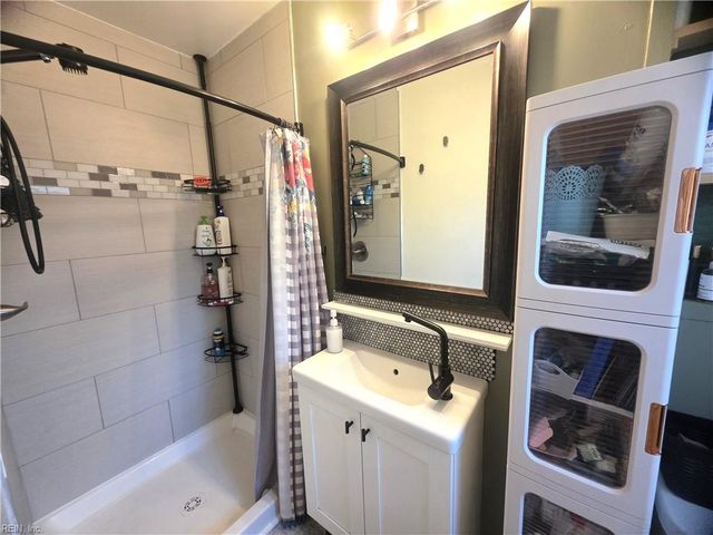 4707 High ST W, Portsmouth, VA 23703