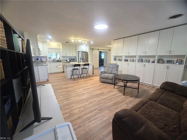 4707 High ST W, Portsmouth, VA 23703