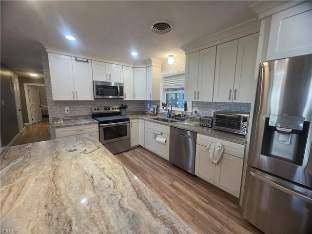 4707 High ST W, Portsmouth, VA 23703